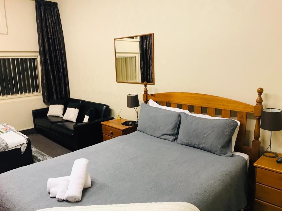 Otautau Hotel Exteriér fotografie